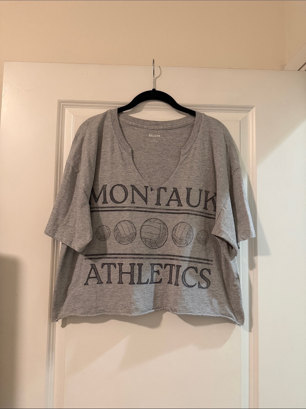 Hollister Tee